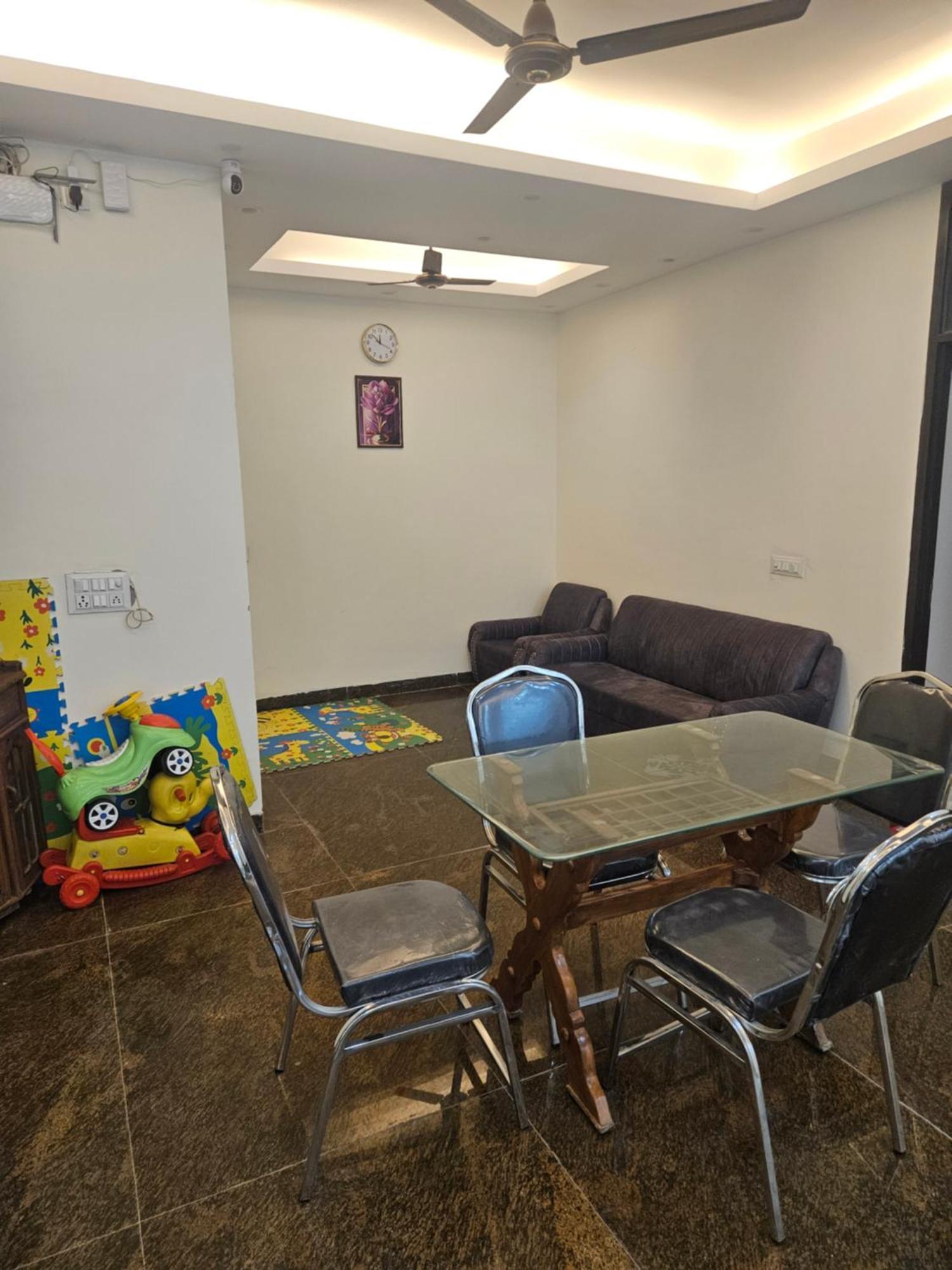 Ashirwaad 249 Bed & Breakfast Грейтър Нойда Екстериор снимка