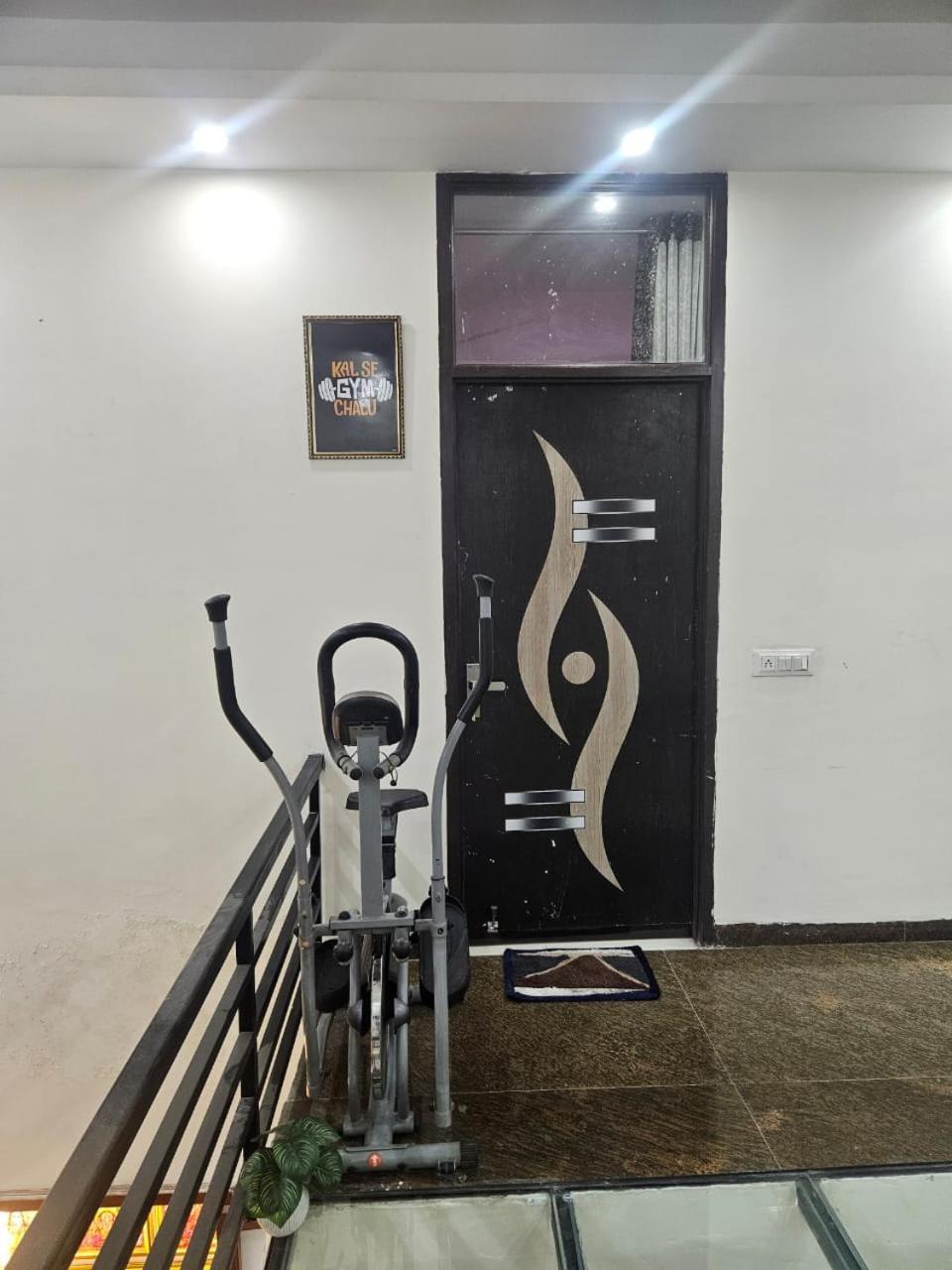 Ashirwaad 249 Bed & Breakfast Грейтър Нойда Екстериор снимка